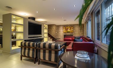 Exclusiva Casa con jardin en Venta - Nuñez
