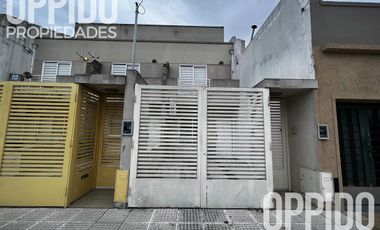 Hermoso triplex 4 Amb. en Alquiler Ramos Mejia!