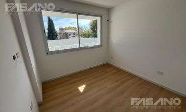 DEPARTAMENTO C/ COCHERA EN ALQUILER - CHILAVERT