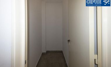 Departamento de 3 ambientes con balcón y baño completo