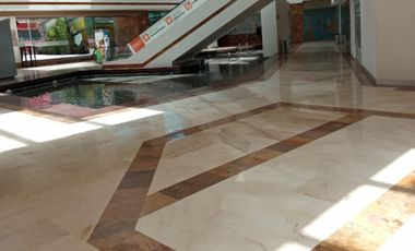 Local en Renta en Interlomas Plaza Victoria (m2lc154)