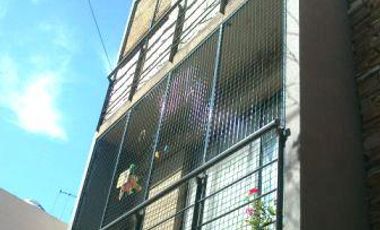 Amplio Duplex  c/baño y toillete   Cochera fija - San Isidro