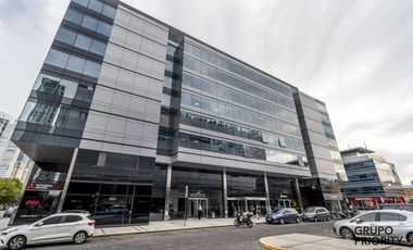 Oficina exclusiva en Puerto Madero con cochera y vista privilegiada