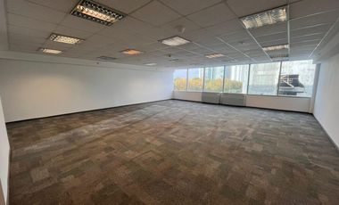 Oficina exclusiva en Puerto Madero con cochera y vista privilegiada