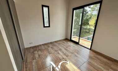Casa en  venta en Costa del Este a estrenar de 5 ambientes