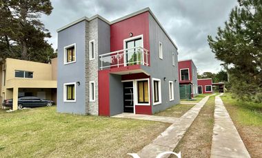Casa en  venta en Costa del Este a estrenar de 5 ambientes