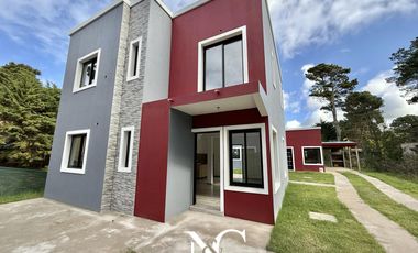 Casa en  venta en Costa del Este a estrenar de 5 ambientes