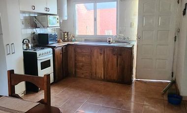 Casa en  calle Bressoud (zona Ovidio Lagos y Tibiletti)