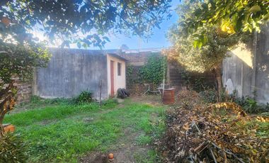 Casa en  calle Bressoud (zona Ovidio Lagos y Tibiletti)