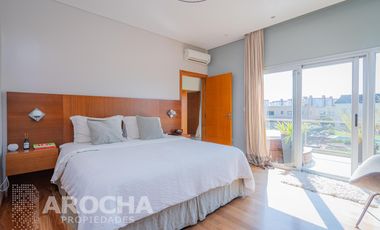Venta casa Nuevo quilmes al canal  4 dormitorios