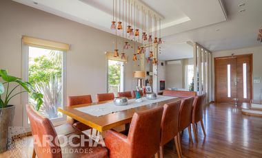 Venta casa Nuevo quilmes al canal  4 dormitorios