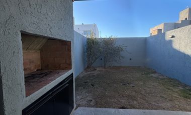 Duplex en Colinas de Manantiales