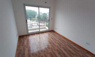 Departamento - Jose León Suarez