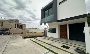 VENTA CASA EN COTO PARQUES VALLARTA