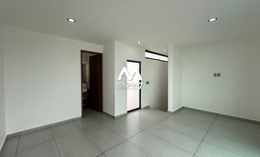 VENTA CASA EN COTO PARQUES VALLARTA