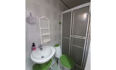 CASA EN VENTA PISO 1 + 2 APTOS EN 2 PISO BARIO LAS GAVIOTAS