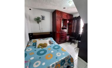 CASA EN VENTA PISO 1 + 2 APTOS EN 2 PISO BARIO LAS GAVIOTAS