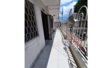 CASA EN VENTA PISO 1 + 2 APTOS EN 2 PISO BARIO LAS GAVIOTAS