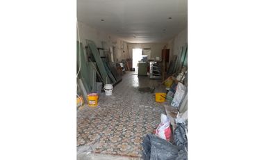 Amplio y bien Ubicado Local Comercial en ARRIENDO. Barrio Boston