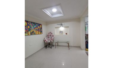 CASA DUPLEX EN VENTA BARRIO ALMENDROS ETAPA 2