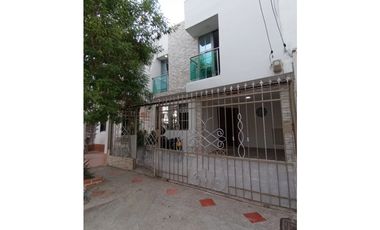 CASA DUPLEX EN VENTA BARRIO ALMENDROS ETAPA 2