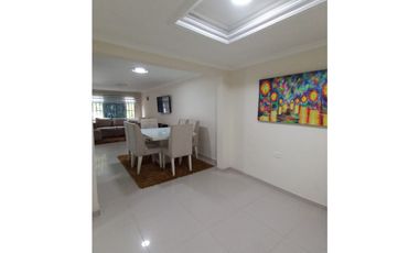 CASA DUPLEX EN VENTA BARRIO ALMENDROS ETAPA 2