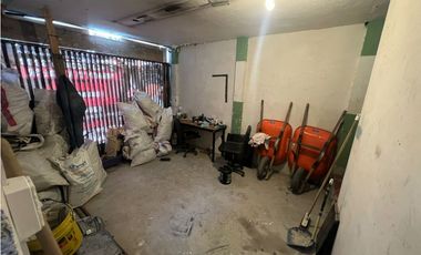 VENTA DE BODEGA EN LAURELES RANGO 35