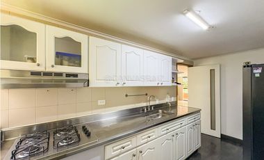 Venta de Apartamento El Poblado Sector Campestre Drive In