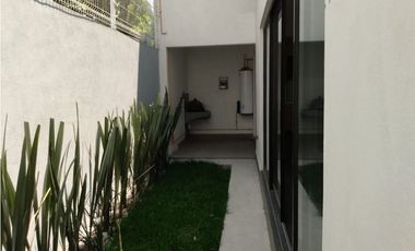 UDLA NOBEL RESIDENCIAL