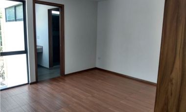 UDLA NOBEL RESIDENCIAL