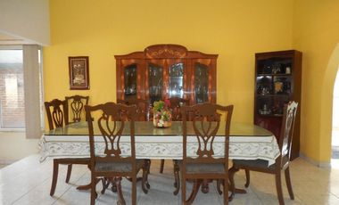 Residencia  en Fraccionamiento Burgos Bugambilias, de  4 recamaras