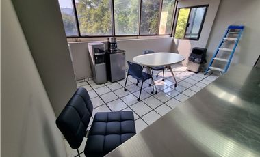 Oficina en Venta en Patriotismo.