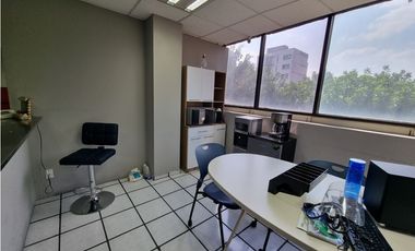 Oficina en Venta en Patriotismo.