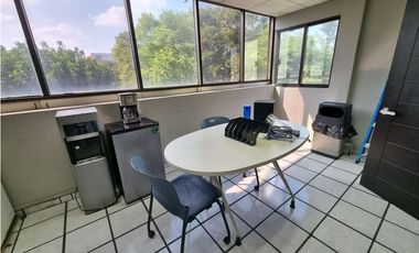 Oficina en Venta en Patriotismo.