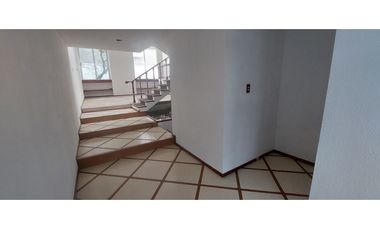 Casa en RENTA en Santa Cruz Del Monte