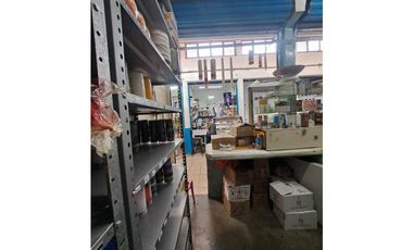 Local comercial en venta en el Mercado Tacuba, Ciudad de México.