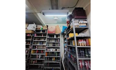 Local comercial en venta en el Mercado Tacuba, Ciudad de México.