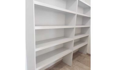 Estrene residencia 3  recámaras, jardín ,alberca, vista al fairway.