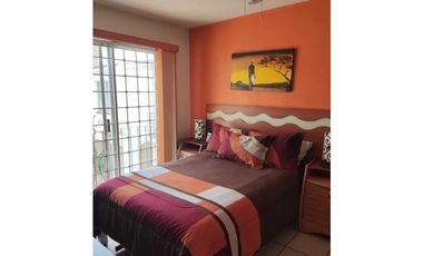 Casa en condominio con alberca, de 3 recamaras.