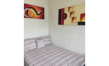 Casa en condominio con alberca, de 3 recamaras.