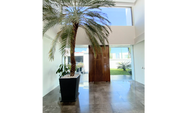 Casa en venta en Lomas de Tecamachalco