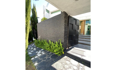 Casa en venta en Lomas de Tecamachalco