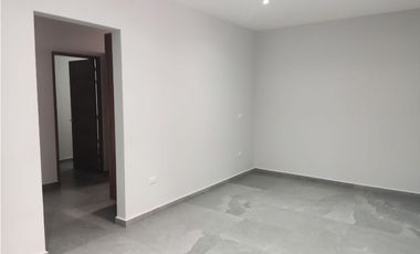 Estrene residencia en Lomas de Cuernavaca, 3 recamaras, alberca, en privada.