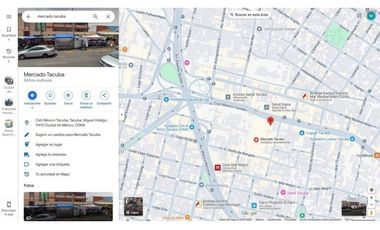 Locales comerciales funcionando en el Mercado Tacuba, Ciudad de México.