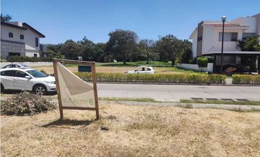 Terreno en Paraiso Country club de 593m2