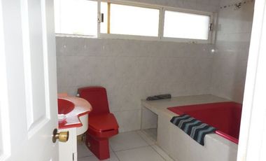 Residencia  en Fraccionamiento Burgos Bugambilias, de  4 recamaras