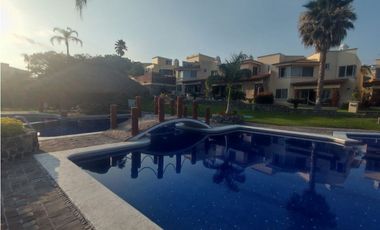 Residencia  en Venta en Burgos Cuernavaca