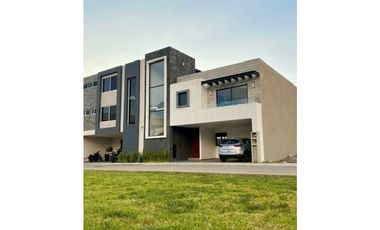 UDLA NOBEL RESIDENCIAL