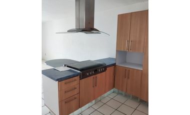 Departamento en Renta en Club de Tenis Burgos.