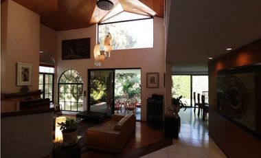 Casa en Venta, con vista a campo de golf en  Zapopan, Jalisco.